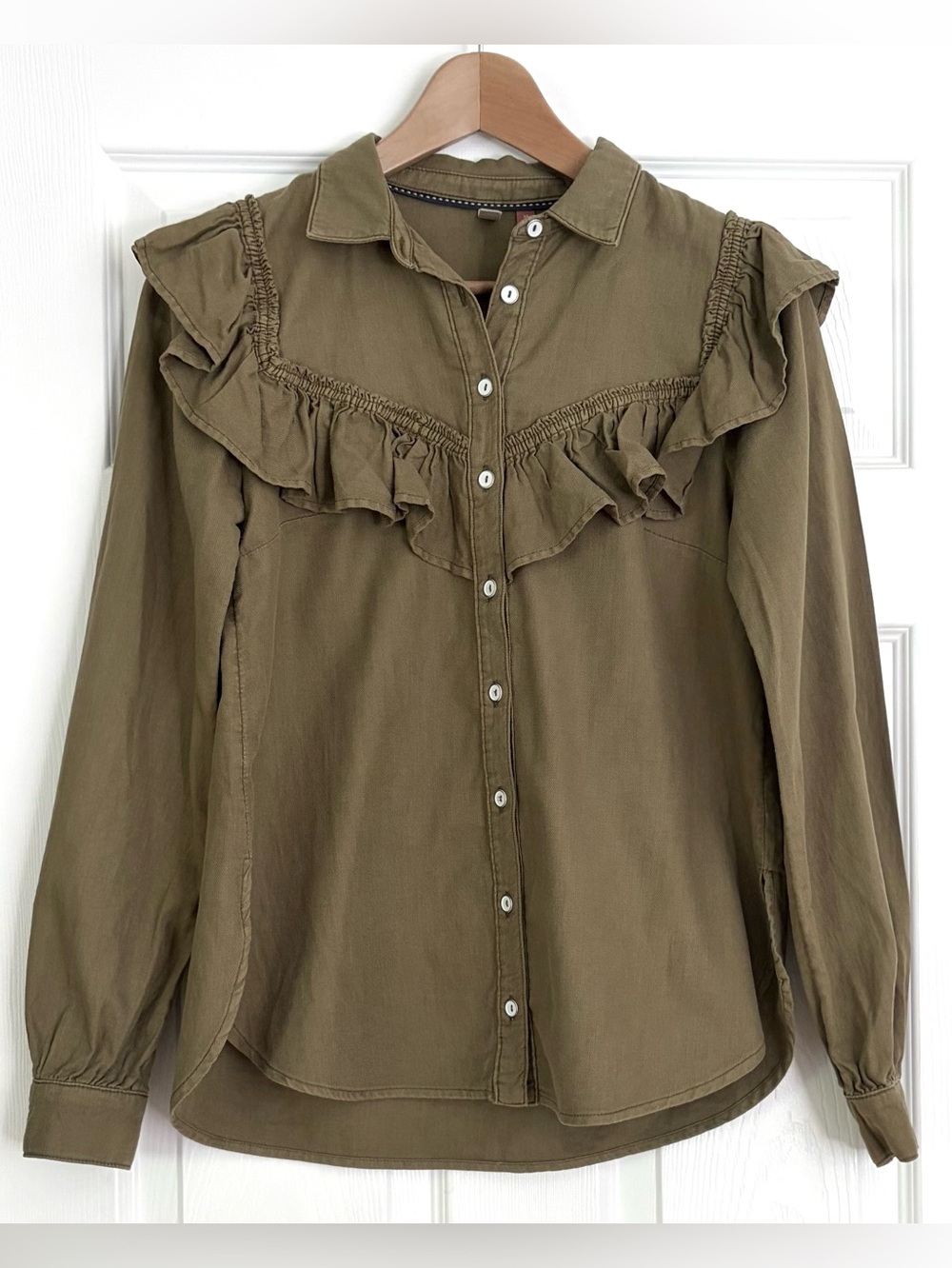 NWT Anthropologie Pilcro Ruffle Twill Button Down Blouse Size XS - Picture 3 of 6